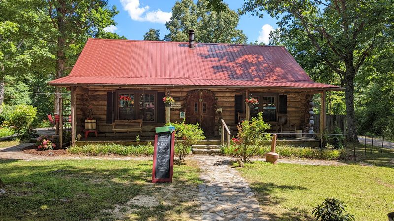 Grinder's Switch Winery — Centerville Grinder's Switch Winery — Centerville