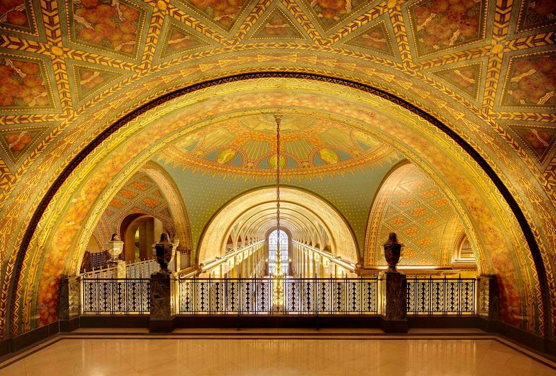Guided Tours That Change How You See the Whole Building Guided Tours That Change How You See the Whole Building