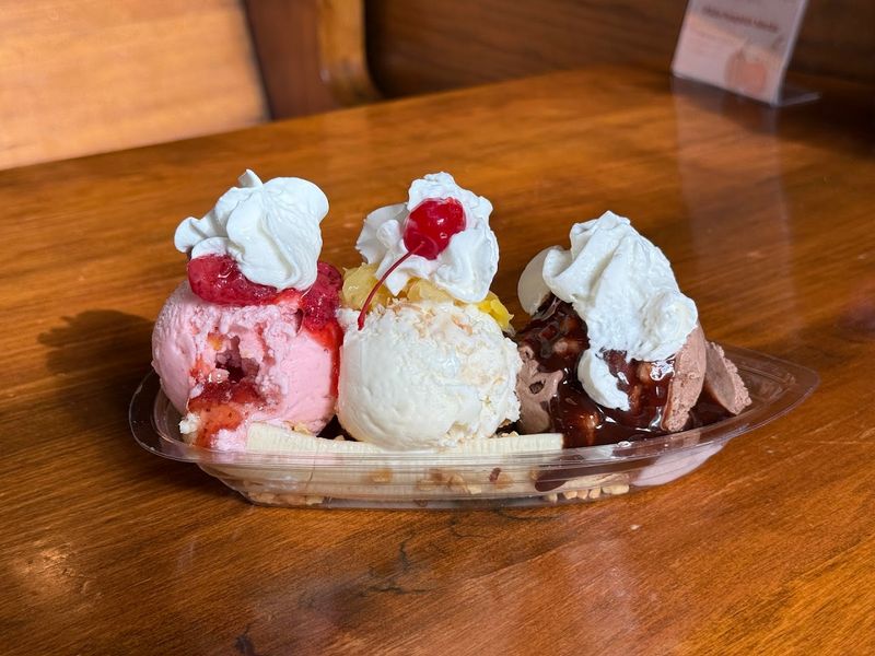 The Pearl Ice Cream Parlor (La Crosse)