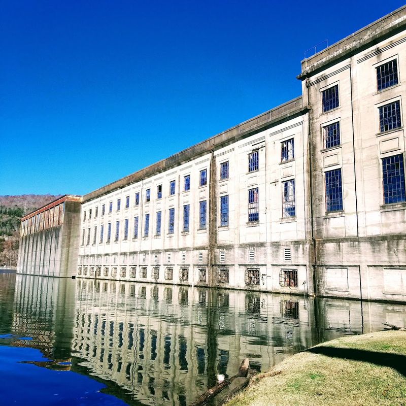Hales Bar Marina & Dam — Guild