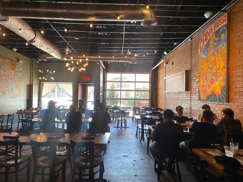 Happy Hour Deals That Make Quality Pizza Accessible Happy Hour Deals That Make Quality Pizza Accessible