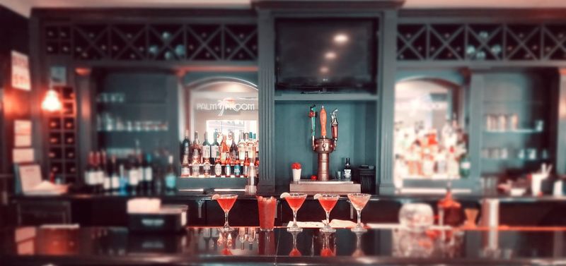 Happy Hour That Actually Makes You Happy Happy Hour That Actually Makes You Happy