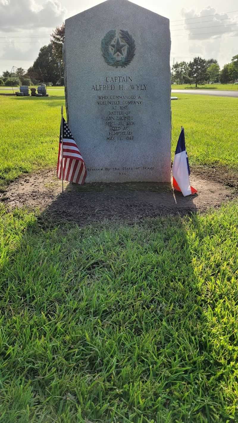 Hempstead Cemetery's Monumental Grave Markers (Hempstead) Hempstead Cemetery's Monumental Grave Markers (Hempstead)