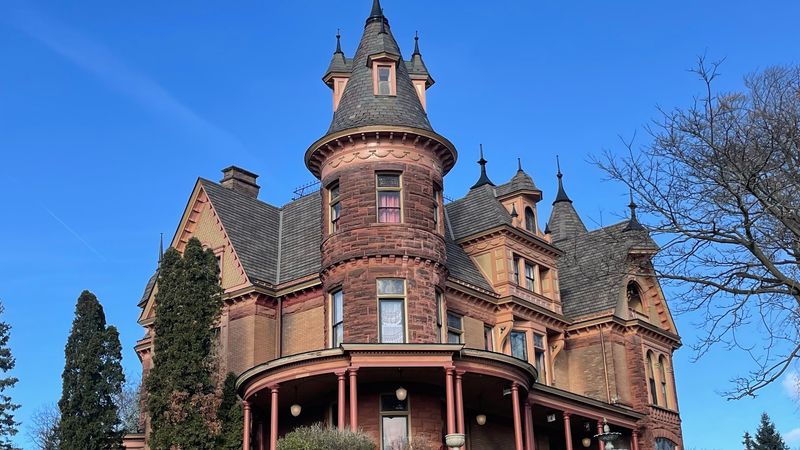 Henderson Castle — Kalamazoo