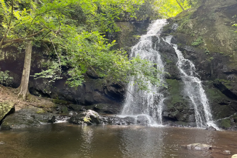 Hidden In Tennessee’s Great Smoky Mountains Is A Peaceful Waterfall Hike Worth Finding