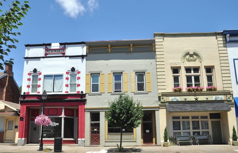 Historic Downtown And The Courthouse District Historic Downtown And The Courthouse District