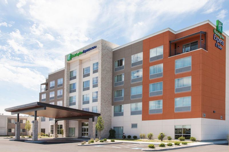 Holiday Inn Express & Suites Sandusky - Sandusky, OH