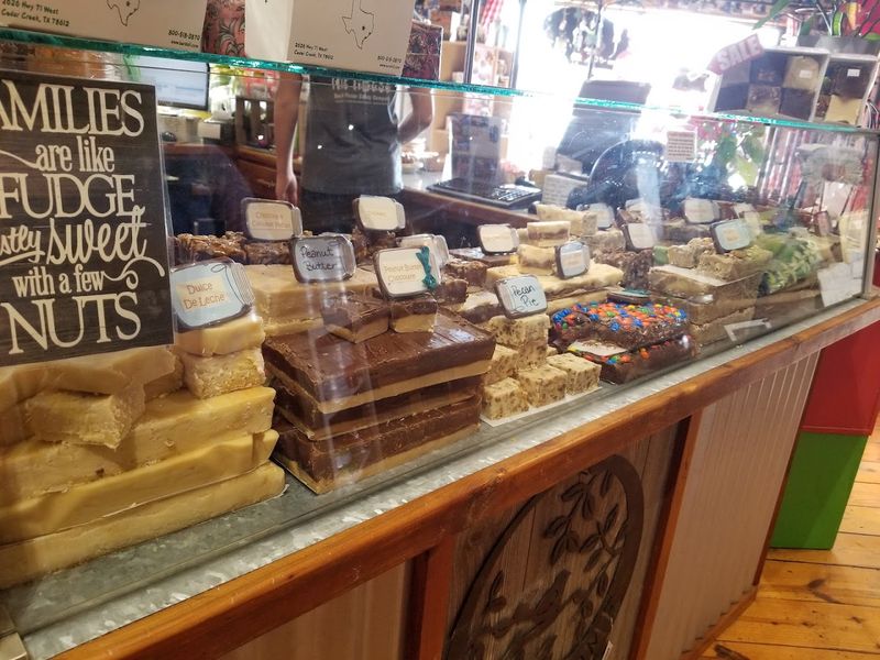 Homemade Fudge and Sweet Treats That Melt In Your Mouth Homemade Fudge and Sweet Treats That Melt In Your Mouth