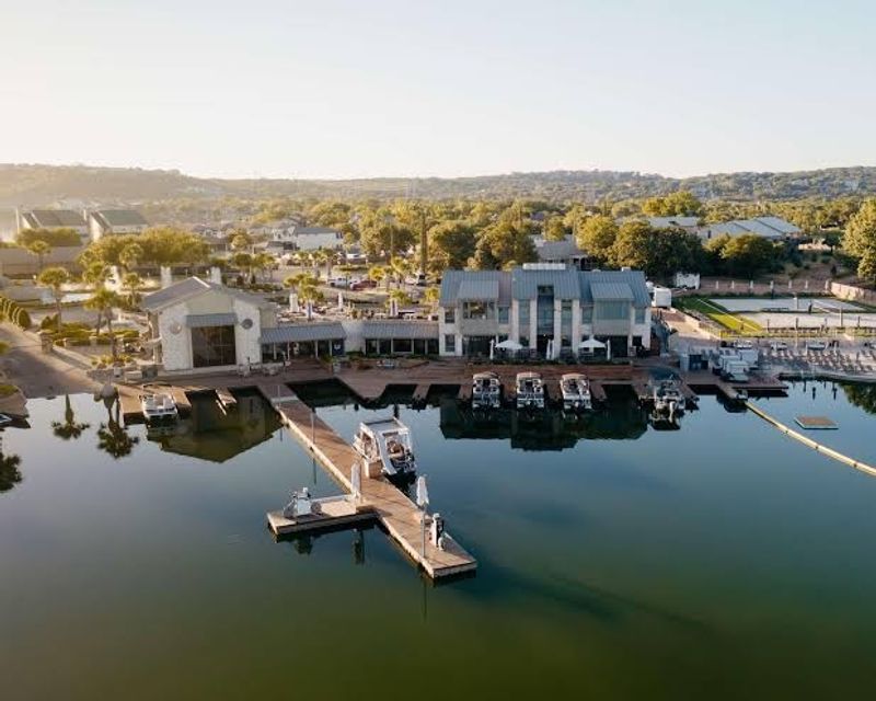 Horseshoe Bay Resort (Lake LBJ)