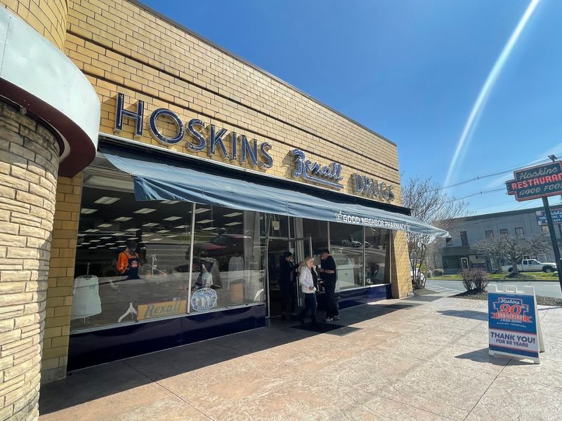 Hoskins Drug Store & Soda Fountain — Clinton