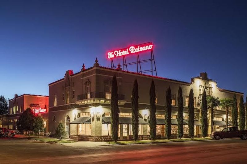 Hotel Paisano Hotel Paisano