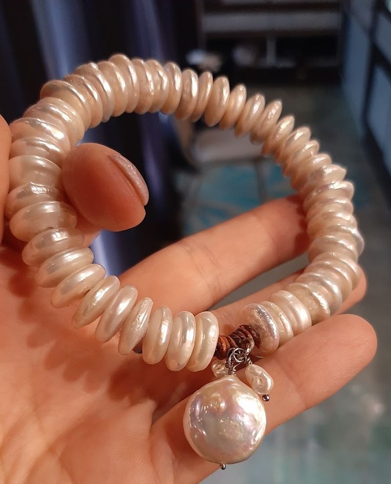 How Freshwater Pearls Are Grown, Harvested, And Turned Into Jewelry How Freshwater Pearls Are Grown, Harvested, And Turned Into Jewelry