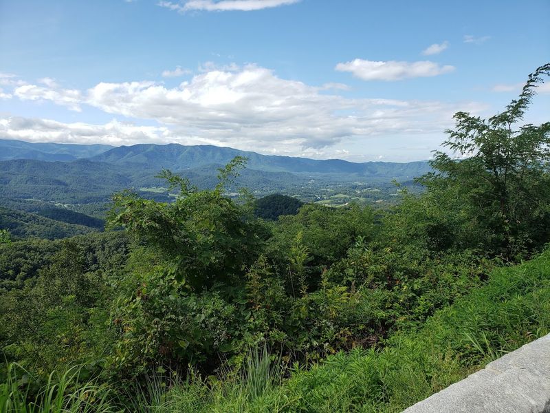 How To Turn This Peaceful Parkway Into The Perfect Tennessee Road Trip How To Turn This Peaceful Parkway Into The Perfect Tennessee Road Trip