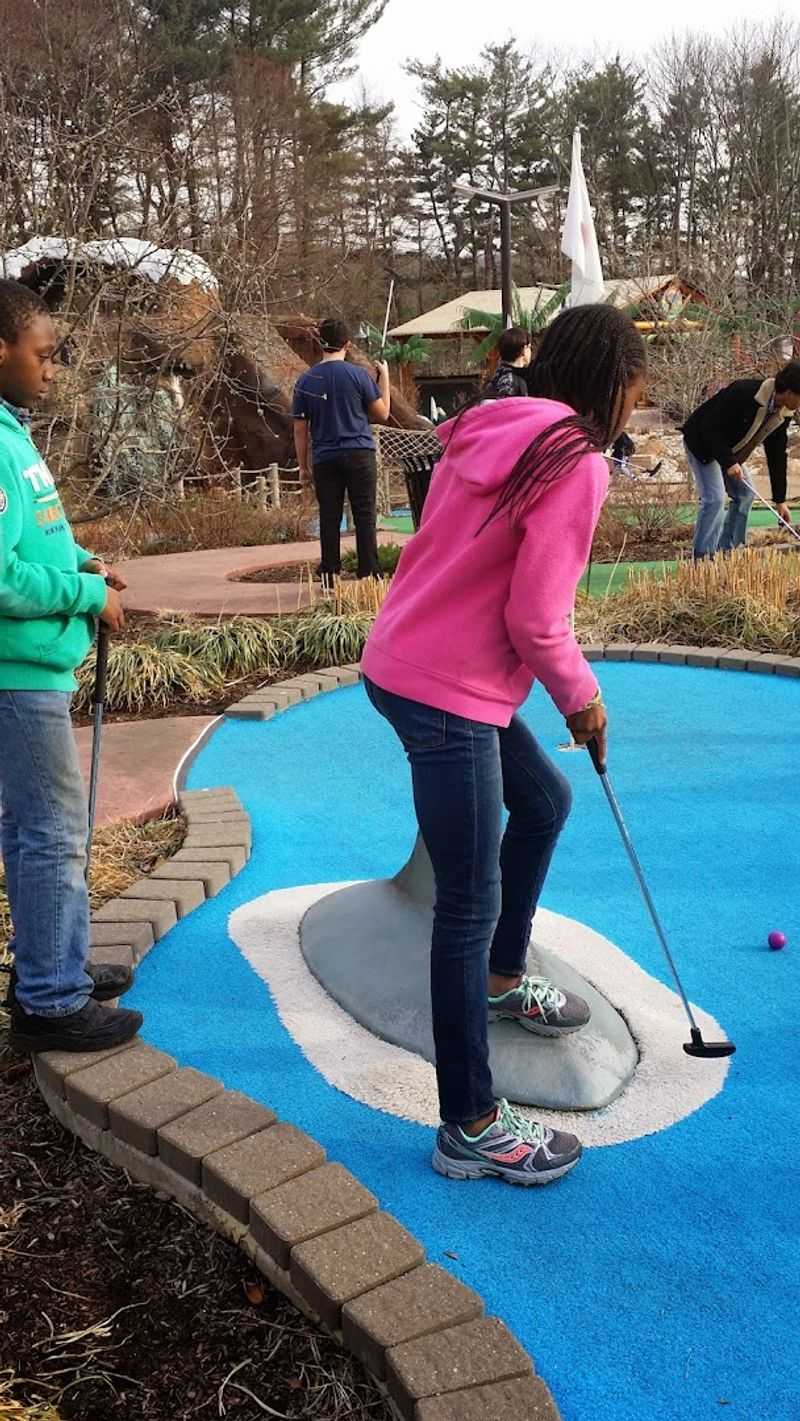 How this course turns family competition into a full afternoon outing