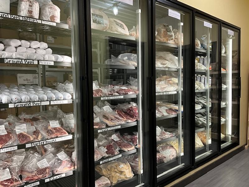 More Than a Bakery, It Functions Like a Compact Country Market