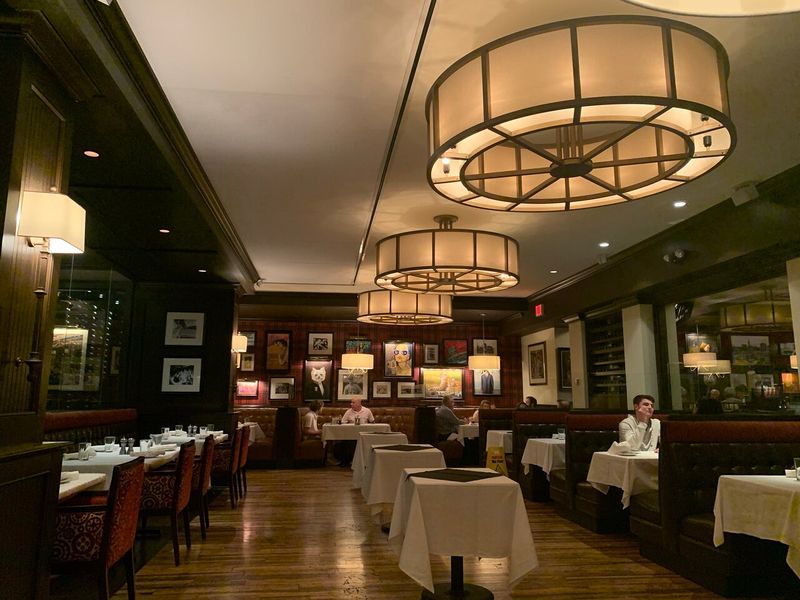 Hyde Park Prime Steakhouse, Beachwood
