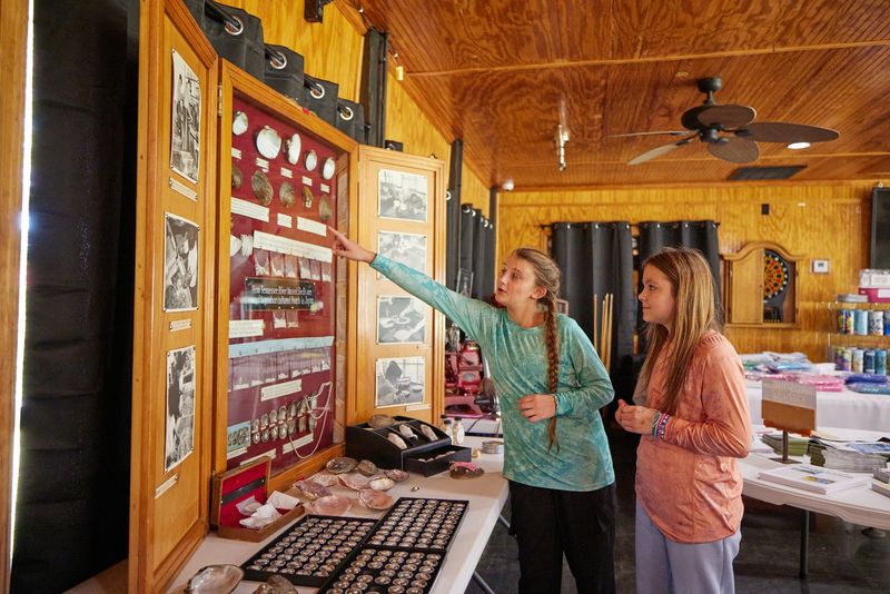 Inside The Tennessee River Freshwater Pearl Museum Inside The Tennessee River Freshwater Pearl Museum