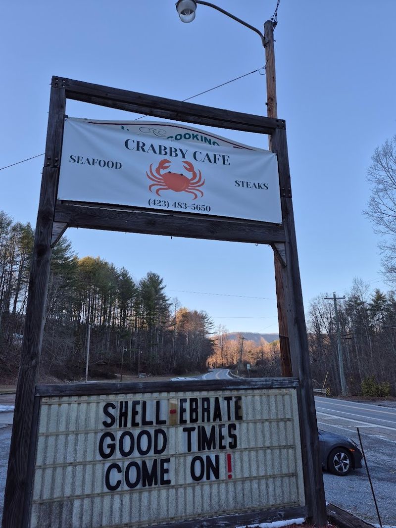 Is The Crabby Cafe Worth the Drive to Hampton?