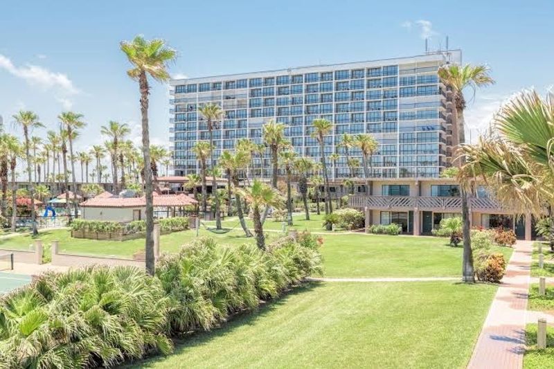 Isla Grand Beach Resort (South Padre Island)