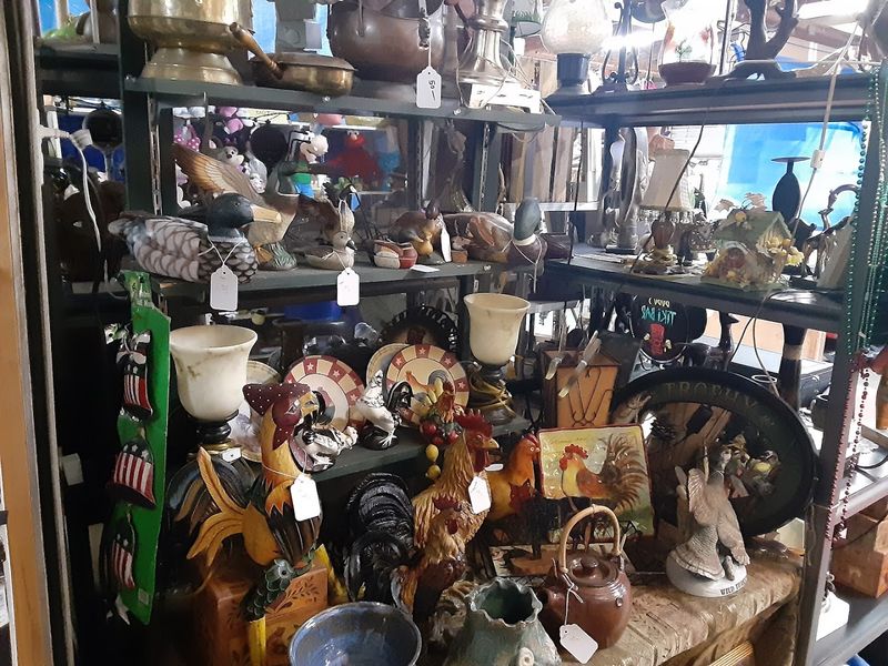 It still feels like a real flea market