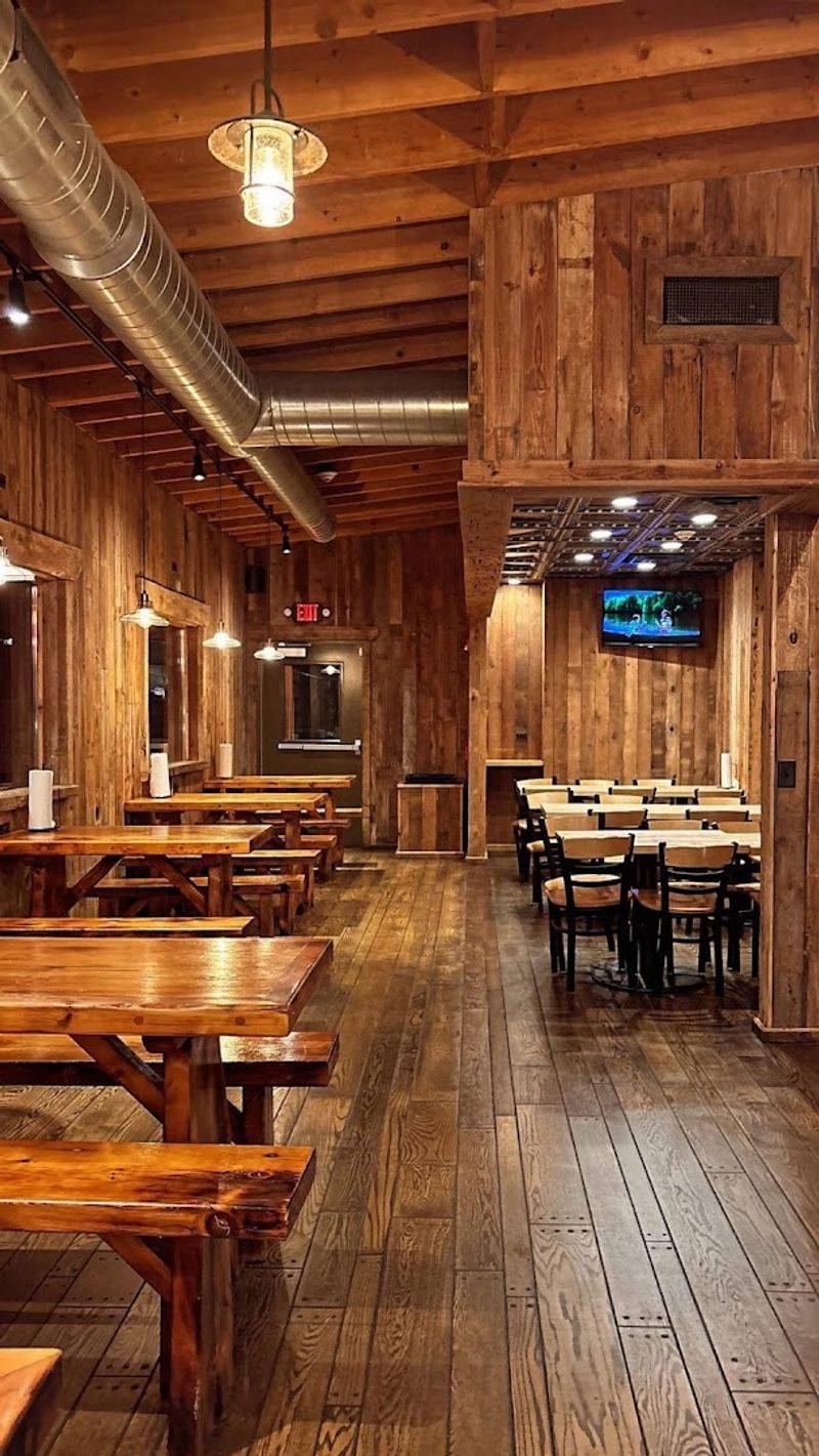 Why Drivers Keep Pulling Off the Highway for Captain Porky's Why Drivers Keep Pulling Off the Highway for Captain Porky's