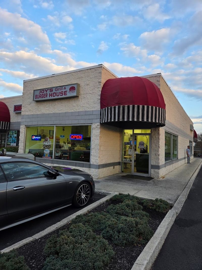 Joy’s Grill & Burger House, Camp Hill