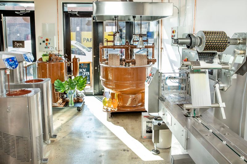 Kahkow USA Factory Tours & Chocolate Making - Maplewood Kahkow USA Factory Tours & Chocolate Making - Maplewood