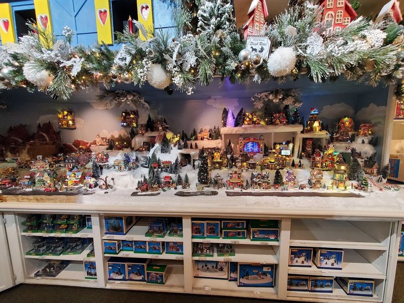 Keep the Christmas Spirit Alive Long After You Leave Keep the Christmas Spirit Alive Long After You Leave
