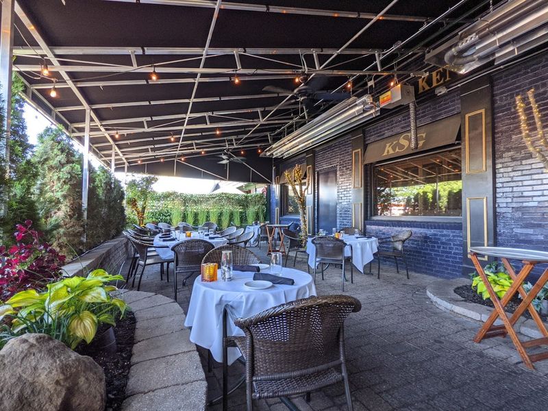 Ken Stewart’s Grille, Akron