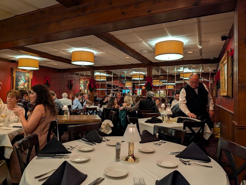 Kreis’ Steakhouse And Bar