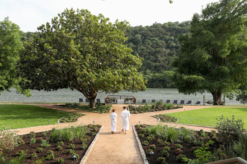 Lake Austin Spa Resort (Austin)