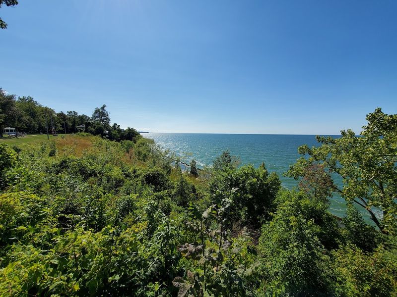 Lakefront Lodge, Willowick