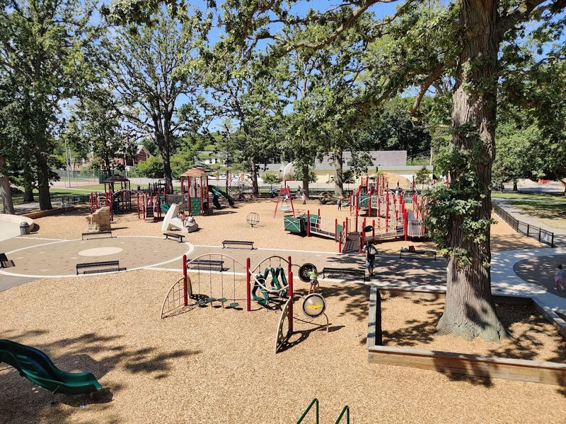 Lakewood Park – Lakewood Lakewood Park – Lakewood