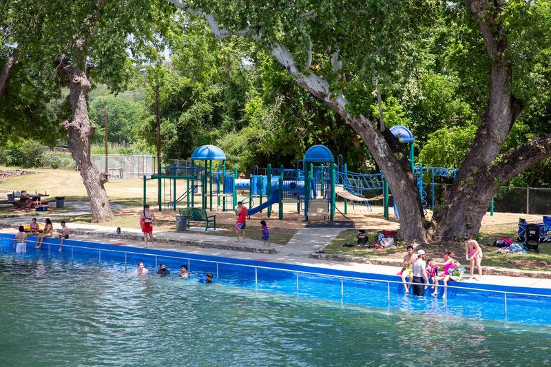 Landa Park Aquatic Complex (New Braunfels) Landa Park Aquatic Complex (New Braunfels)