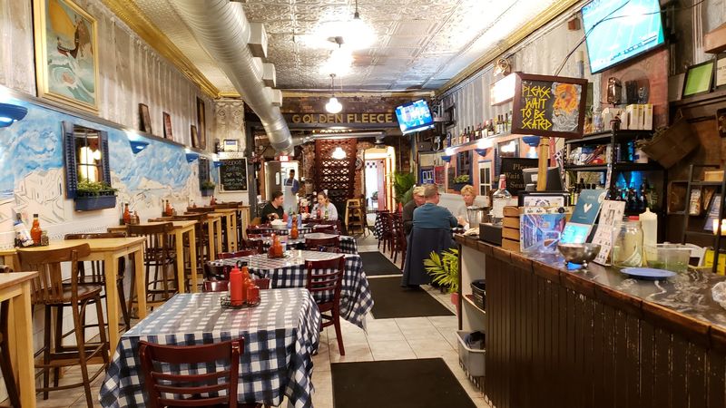 Late Nights on Monroe Street — Where the Kitchen Stays Open Past Midnight Late Nights on Monroe Street — Where the Kitchen Stays Open Past Midnight