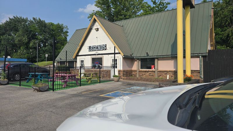 Legends Smokehouse & Grill