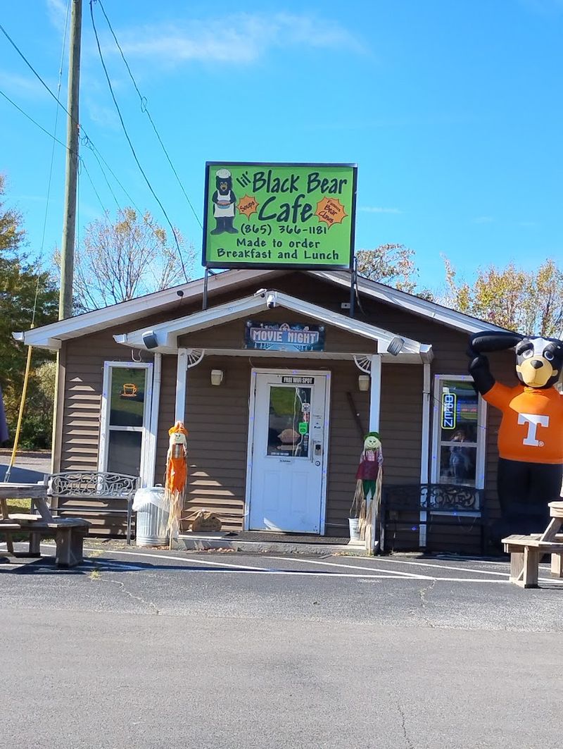Lil Black Bear Cafe — Pigeon Forge Lil Black Bear Cafe — Pigeon Forge