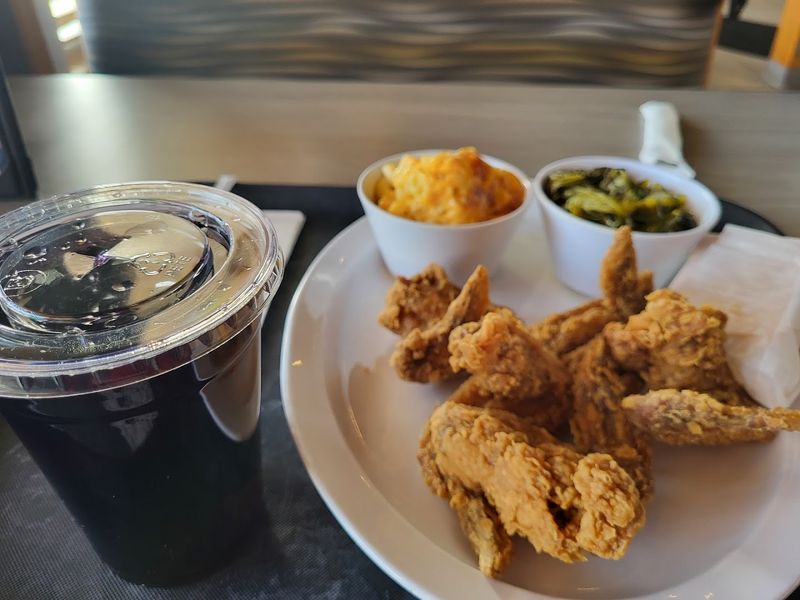 Lillie Mae's Southern Buffet — Southfield