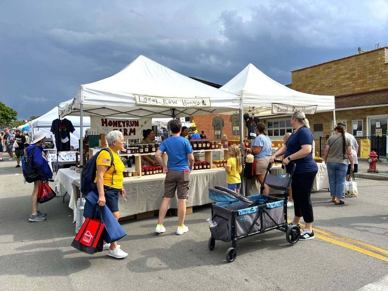 Lithopolis Honeyfest, Lithopolis