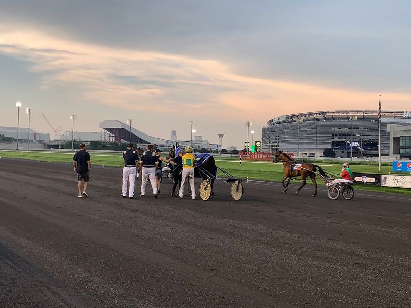 Live Harness Racing Gives the Big M Its Classic Jersey Energy Live Harness Racing Gives the Big M Its Classic Jersey Energy