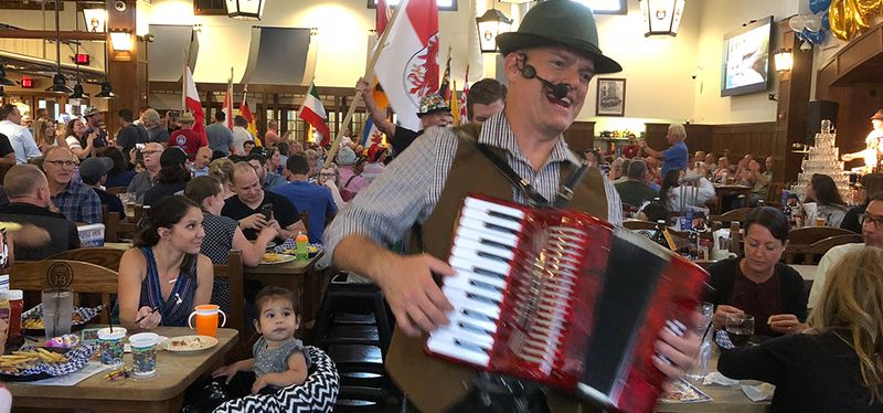 Live music and events turn dinner into an occasion Live music and events turn dinner into an occasion