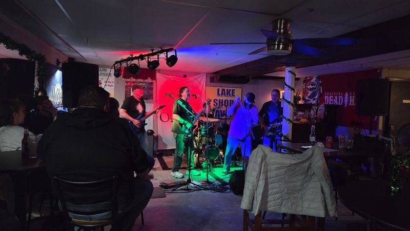 Live music and private events keep the lakeside energy going Live music and private events keep the lakeside energy going