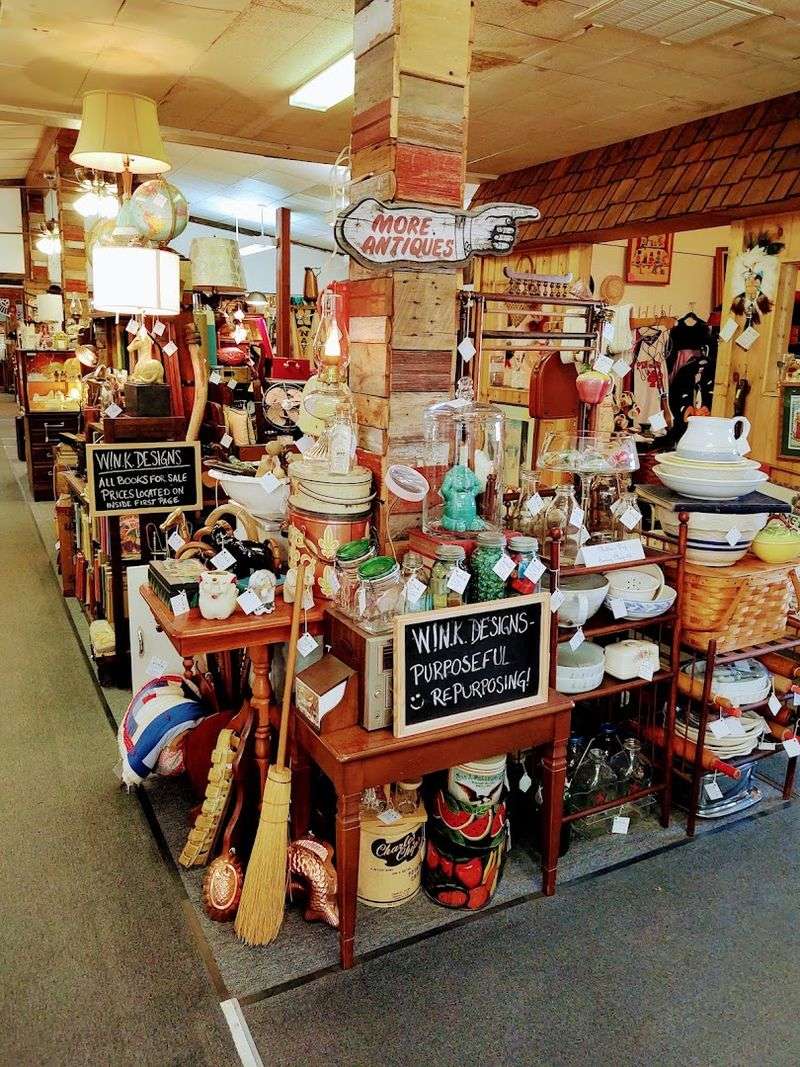Local Antique Shops and Dealers Local Antique Shops and Dealers