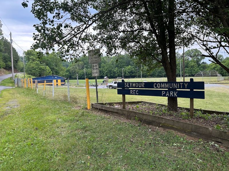 Local Parks, Scenic Drives, And Nearby Attractions Local Parks, Scenic Drives, And Nearby Attractions