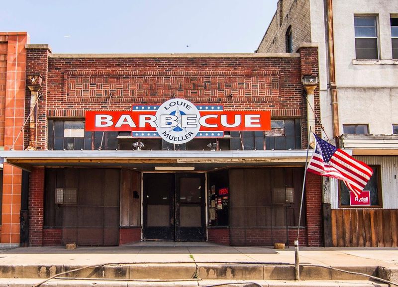 Louie Mueller Barbecue (Taylor) Louie Mueller Barbecue (Taylor)