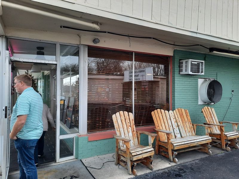 Lyncoya Café — Hendersonville Lyncoya Café — Hendersonville