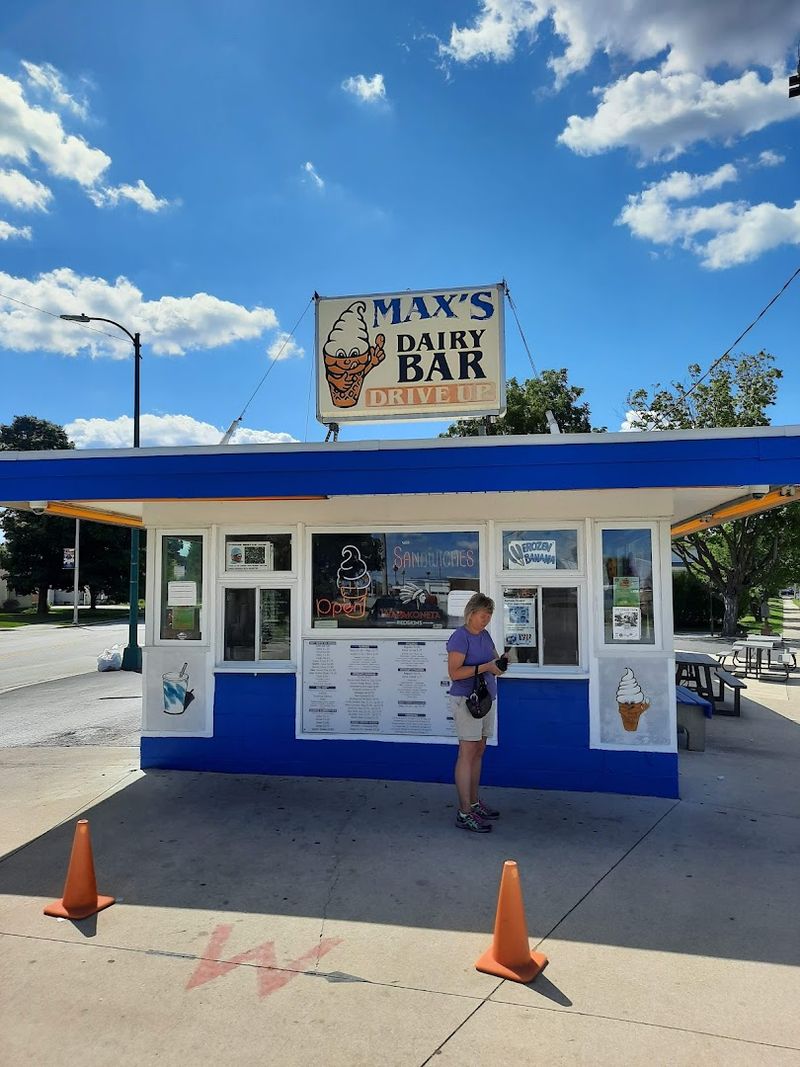 Max’s Dairy, Wapakoneta Max’s Dairy, Wapakoneta