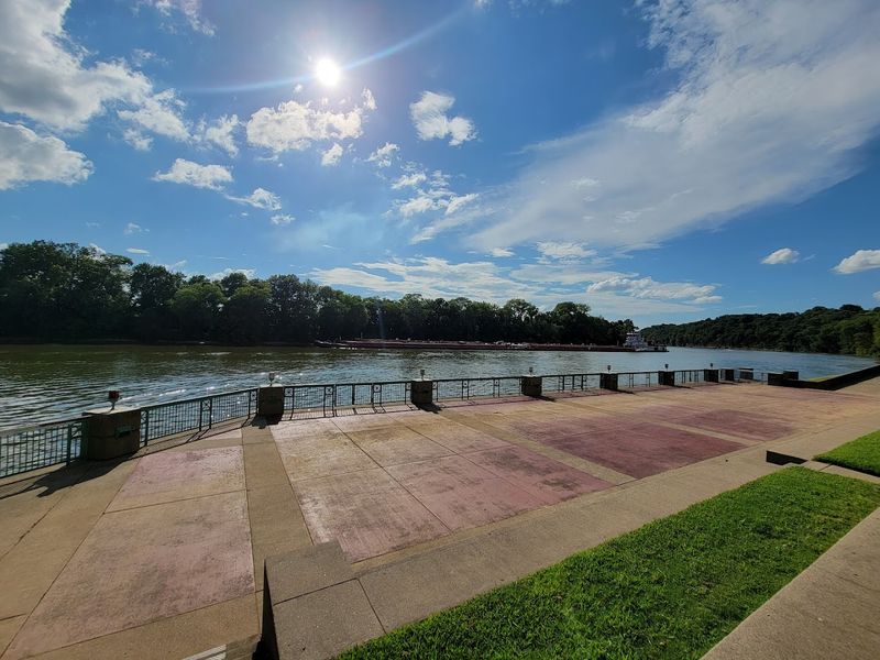 McGregor Park & Cumberland Riverwalk — Clarksville