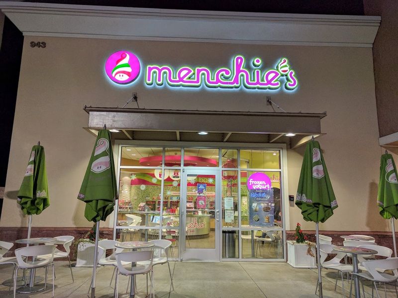 Menchie’s Frozen Yogurt