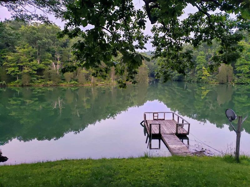 Mineral Springs Lake Resort, Peebles